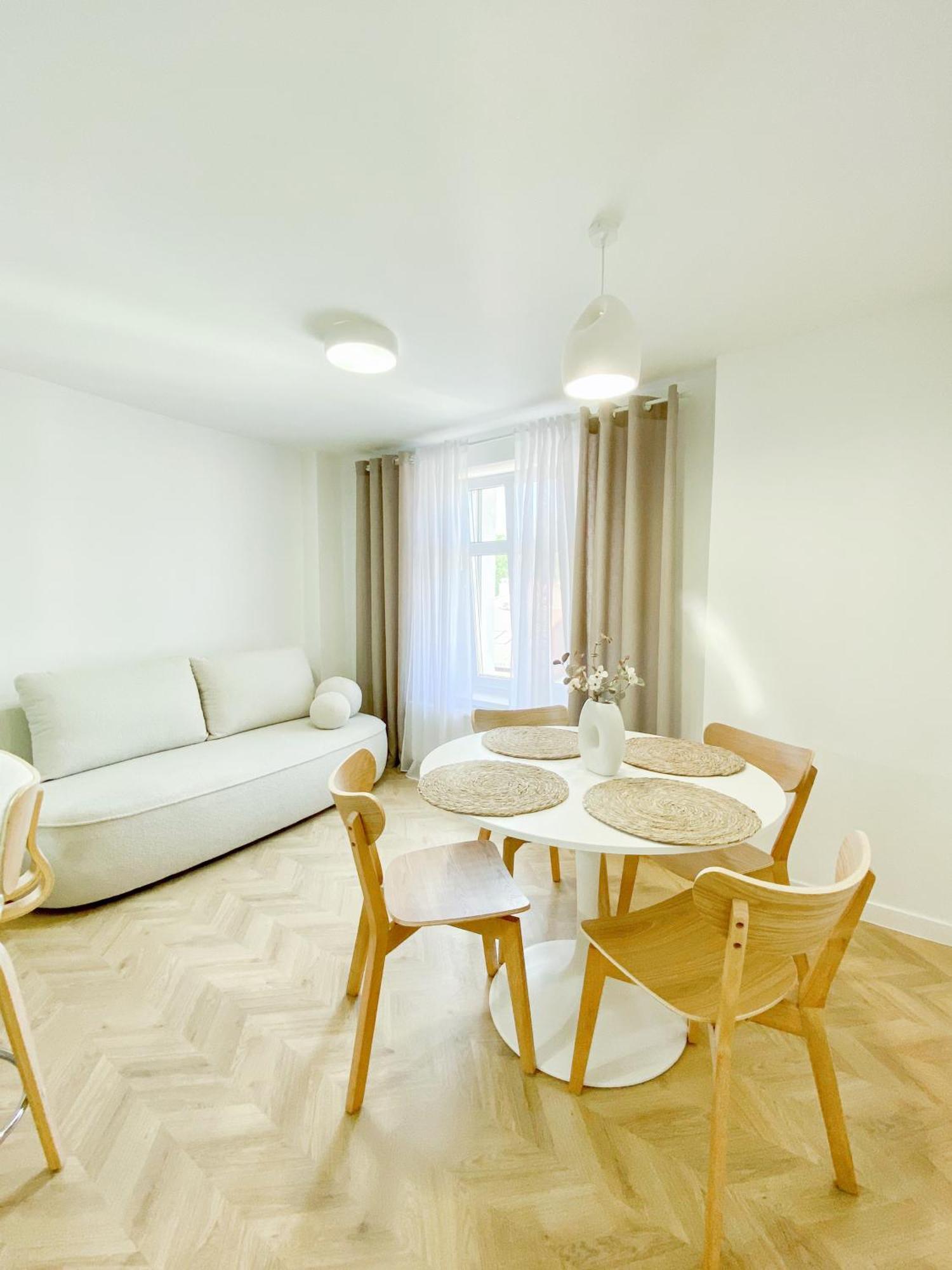 Apartament Bialy Jelenia Gora Ngoại thất bức ảnh
